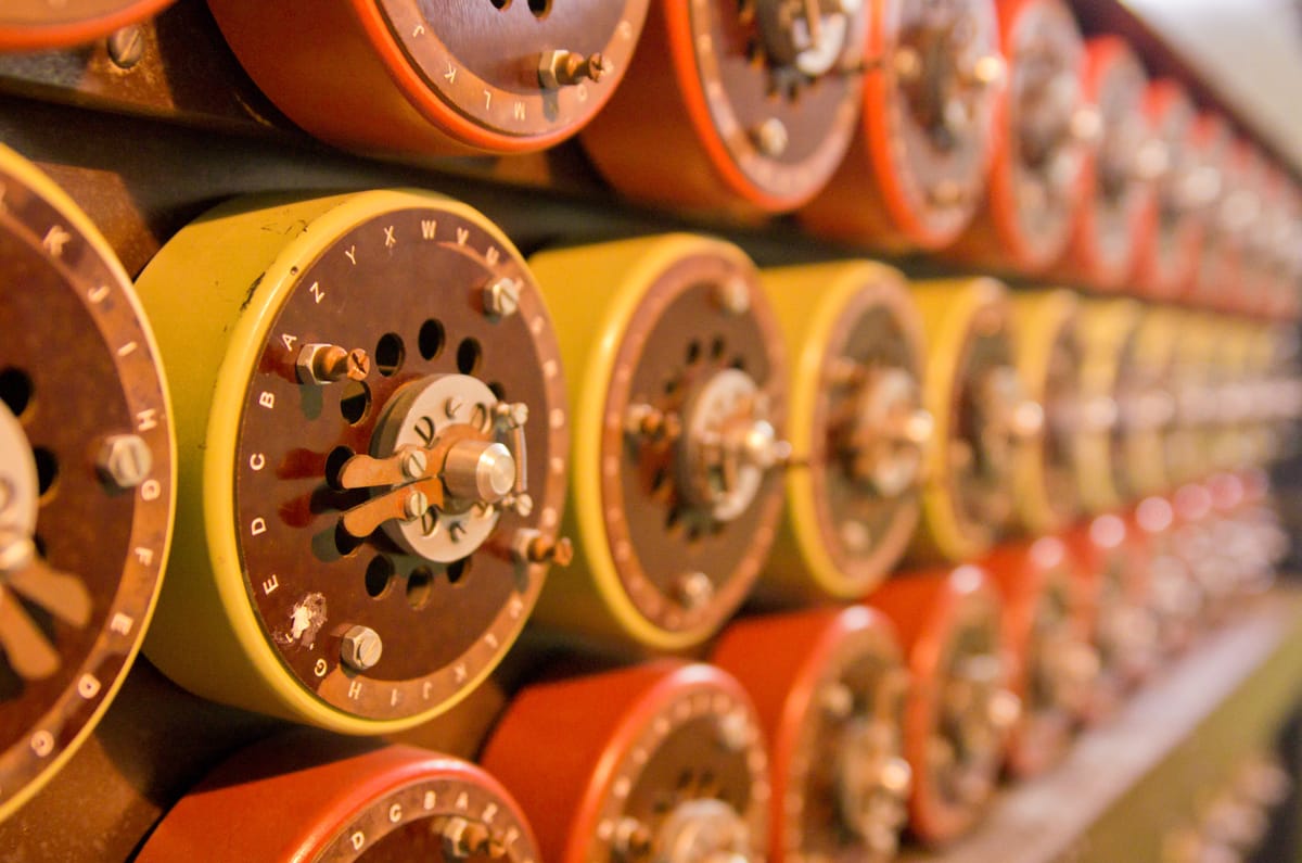 Alan Turing, Máquinas computacionais e inteligência